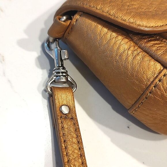 Talbot's Metallic Gold Pebbled Leather Wristlet Clutch Bag Silver Hardware - Picture 10 of 11
